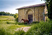 Nelle terre di Matilde - - Sentiero da Valestra a Carpineti: Pieve di San Vitale (ruderi). 